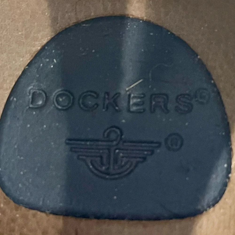Dockers product pair